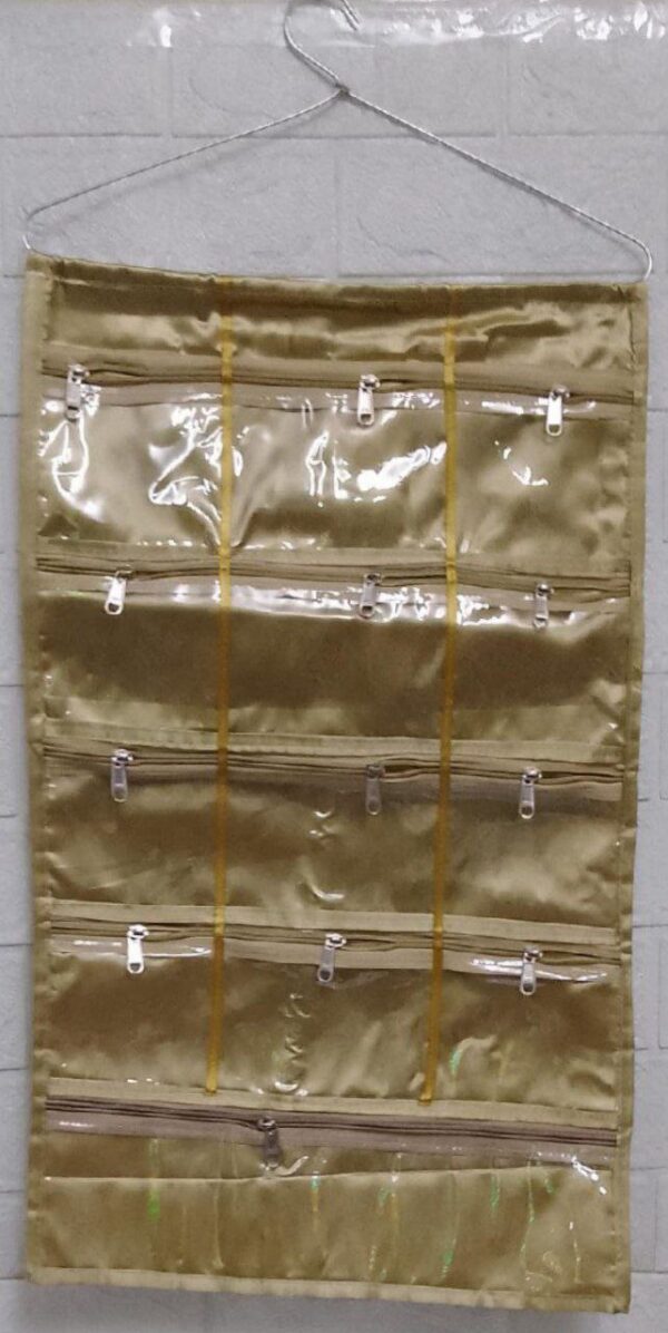 13 Pocket Organiser