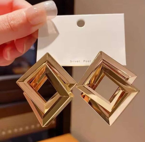 Golden Criss Cross Earrings