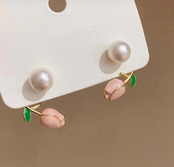 Pearl with Flower Earrings - Image 2