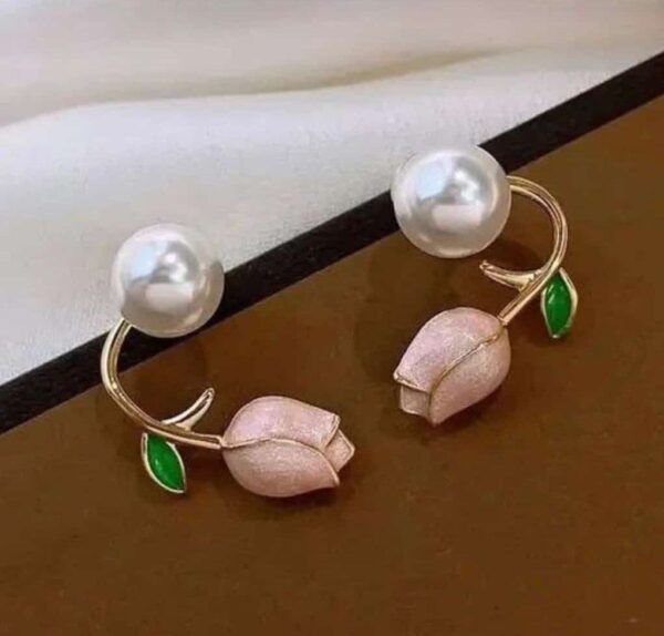 Pearl with Flower Earrings