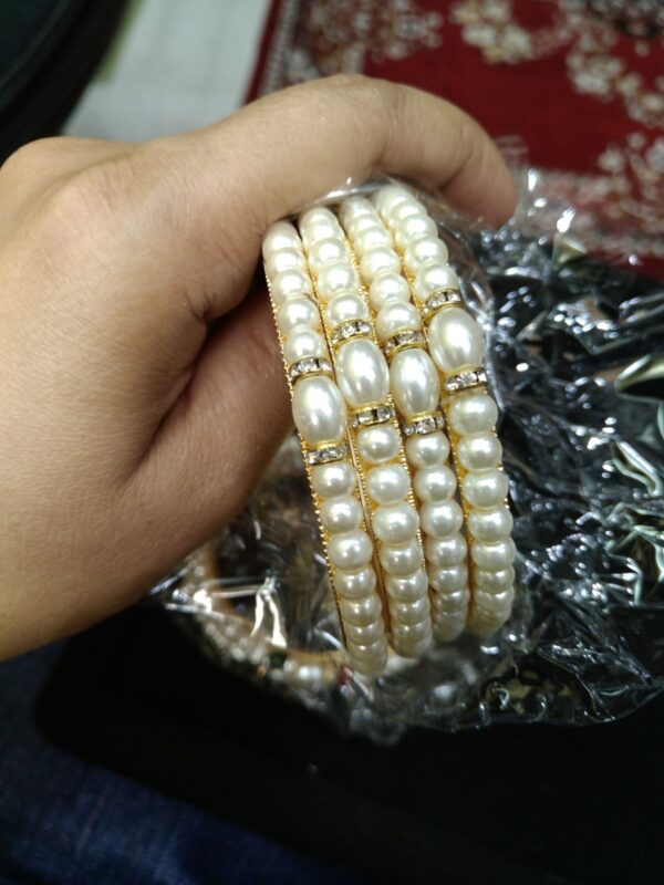 Premium Quality Moti Bangles(Set of 4Pcs)